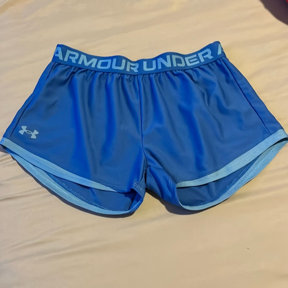 Under armor woman’s xs blue